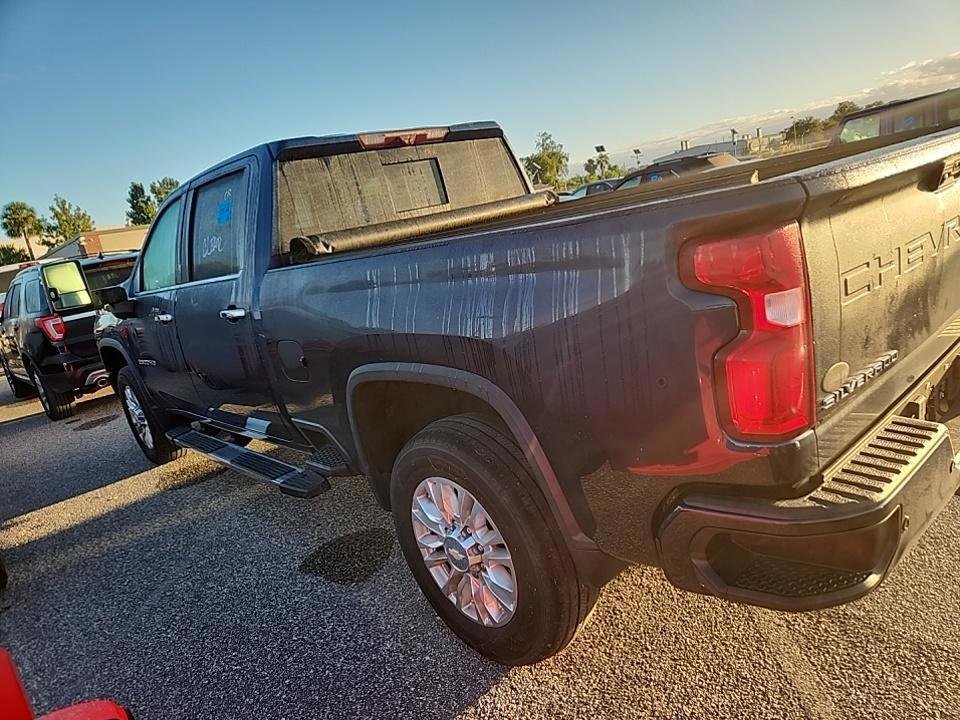 2022 Chevrolet Silverado 2500HD High Country photo 4