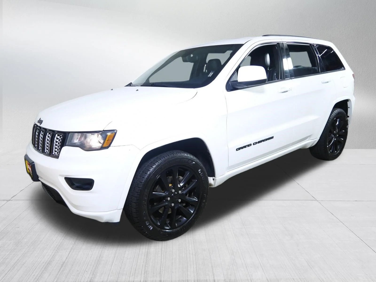 Used 2020 Bright White Clearcoat Jeep Altitude image 3