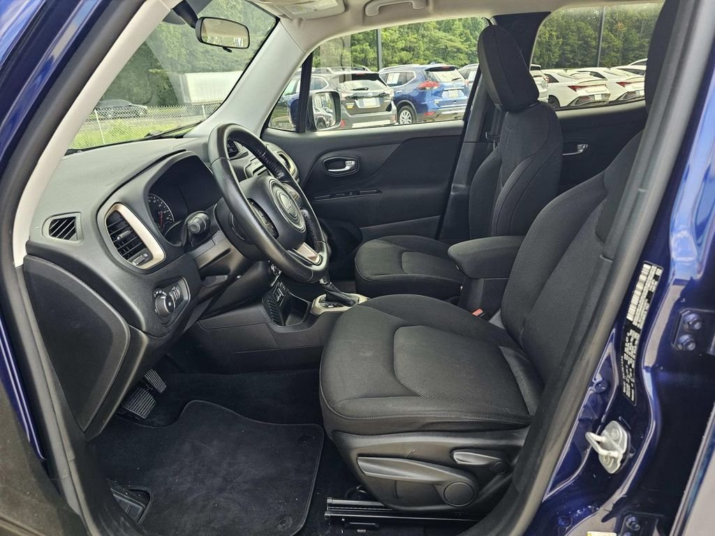 Used 2017 Blue Jeep Latitude image 22