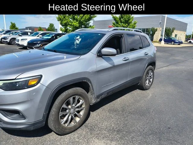Used 2019 Silver Jeep Latitude Plus image 8
