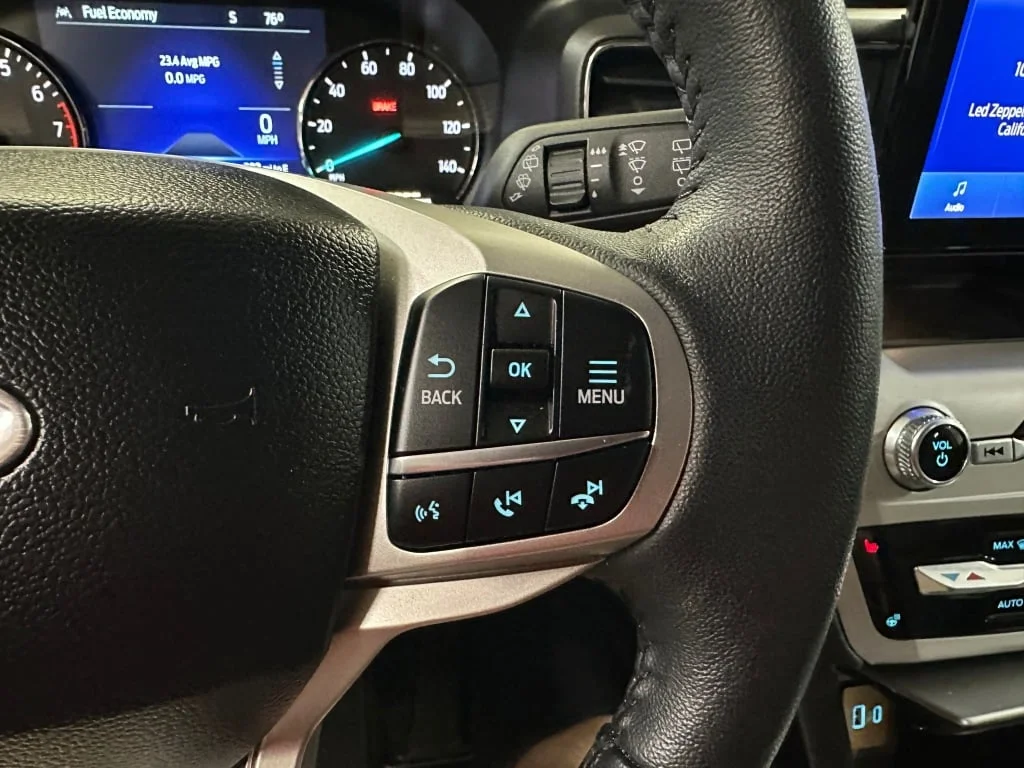 Used 2024 Red Ford XLT image 11
