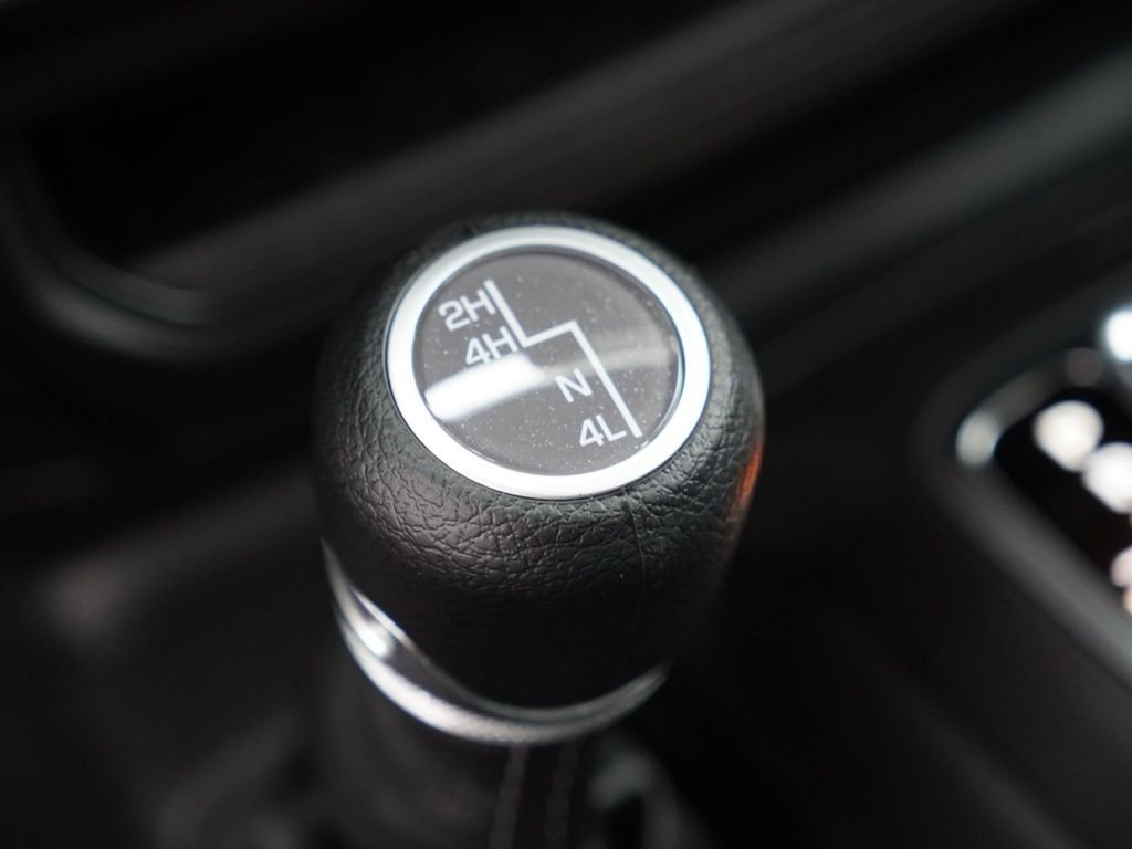 New 2026 Bright White Clear-Coat Exterior Paint Jeep Sport image 16