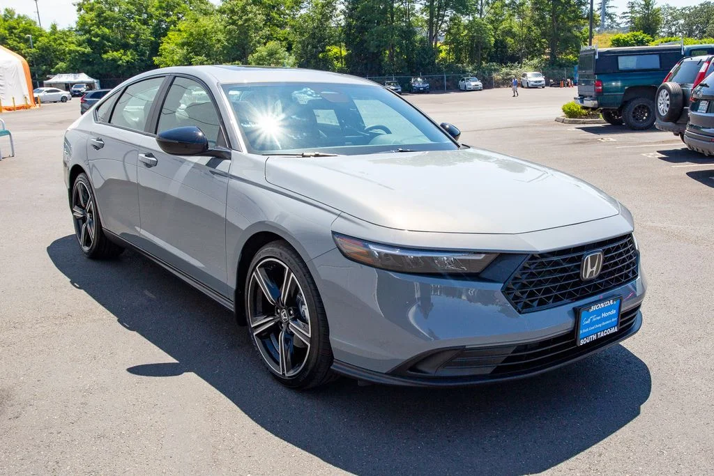 New 2026 Urban Gray Pearl Honda Sport image 4