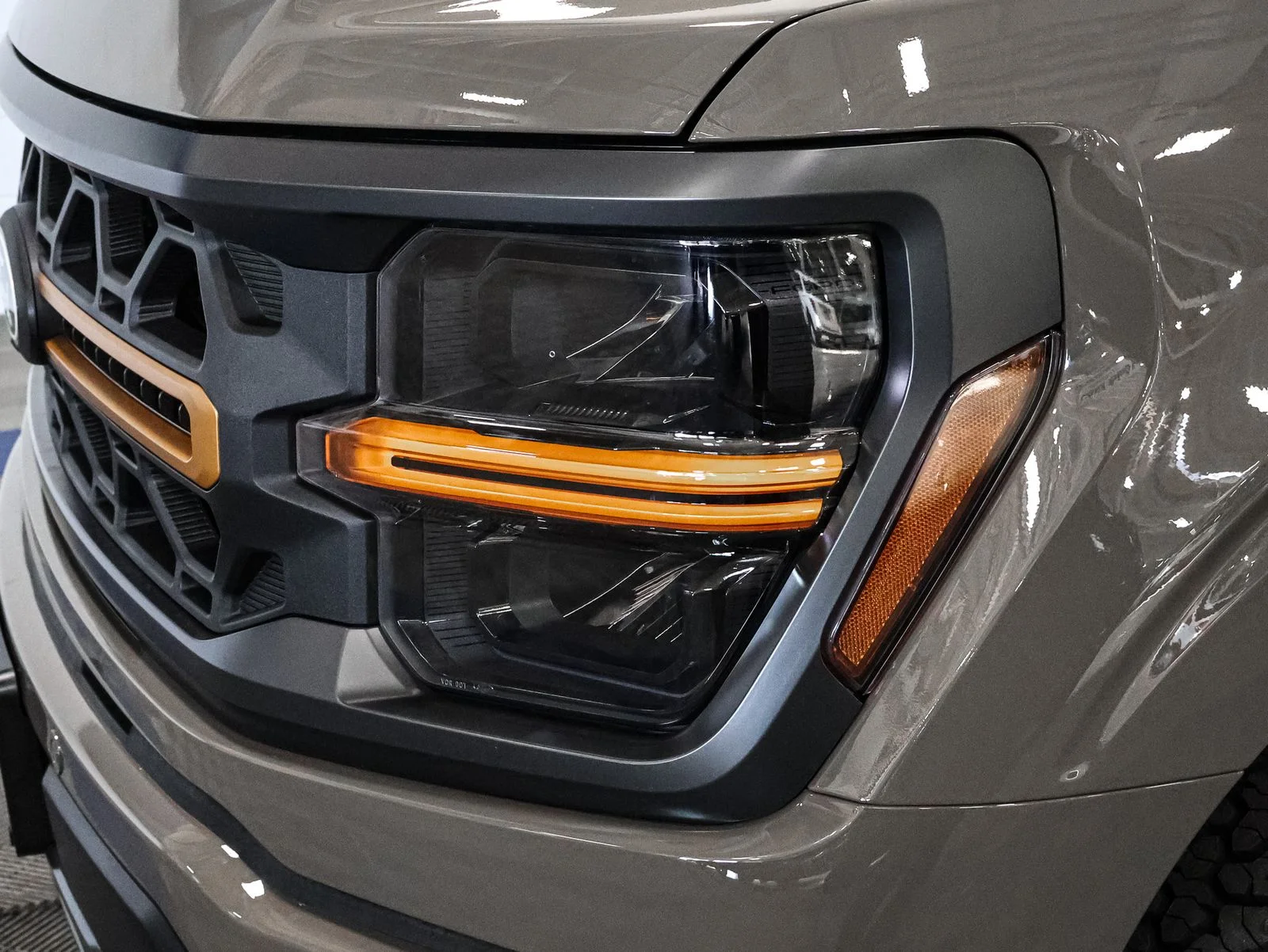 New 2026 Marsh Gray Ford Tremor® image 14