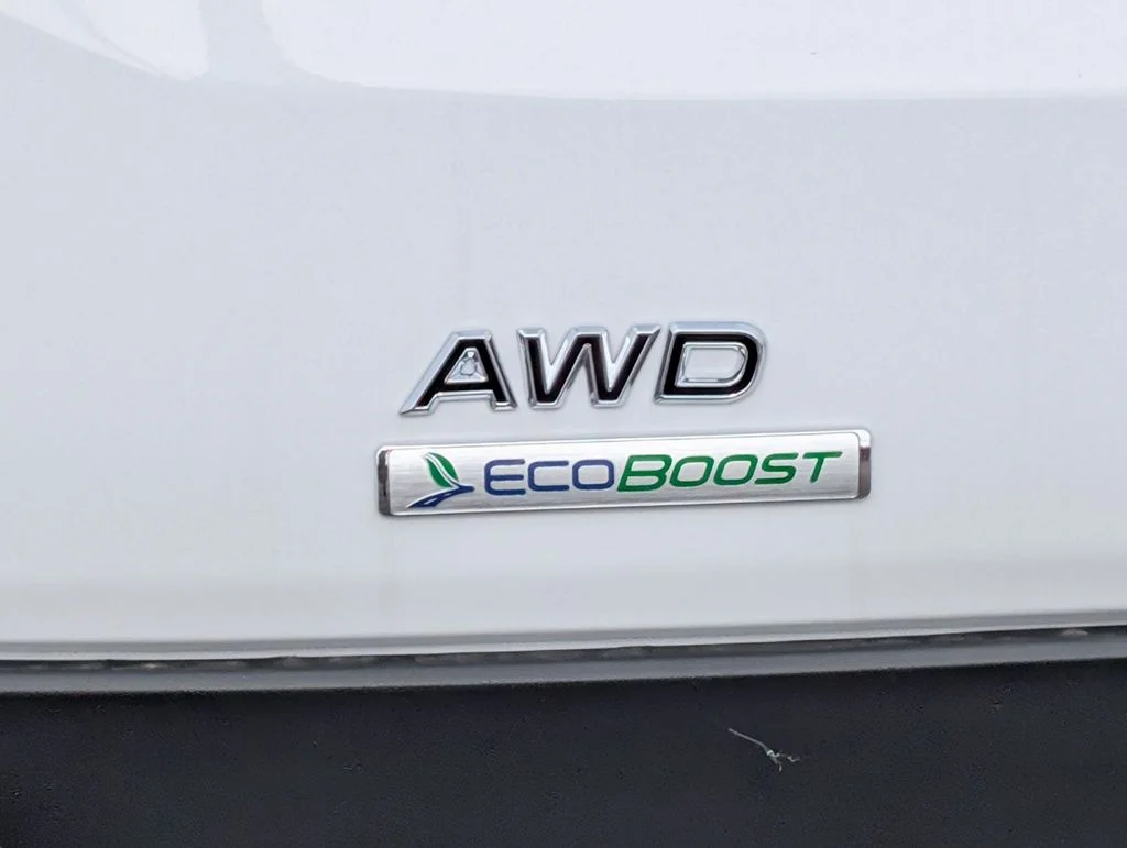 New 2025 Oxford White Ford Cargo Van image 12