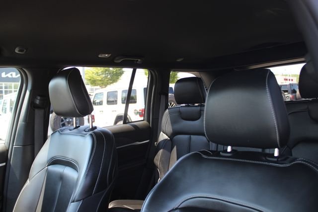 Used 2024 White Jeep Limited image 24