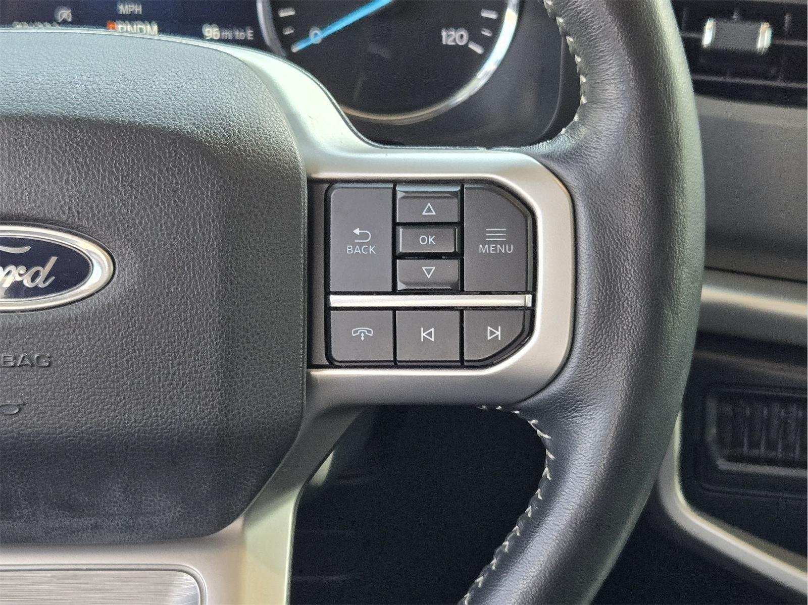 Used 2024 Iconic Silver Ford XLT image 28