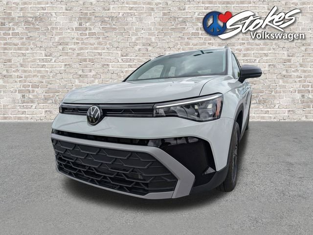 Used 2025 White Volkswagen 1.5T S image 8