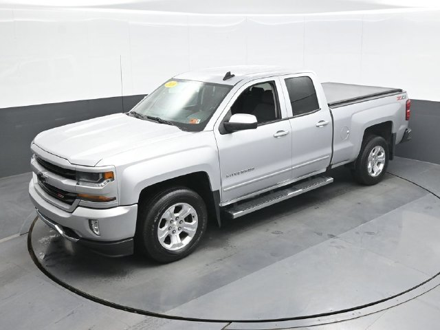 Used 2018 Silver Chevrolet LT image 13