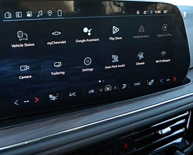 2026 Chevrolet Suburban LT - Photo 36