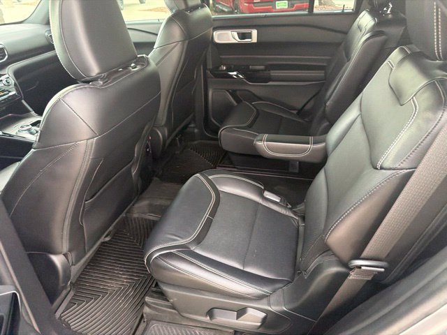 2022 Ford Explorer ST - Photo 6