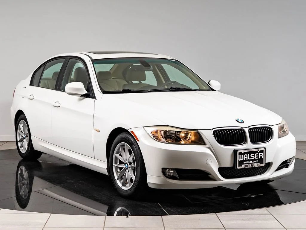 Used 2010 Alpine White BMW 328i image 12
