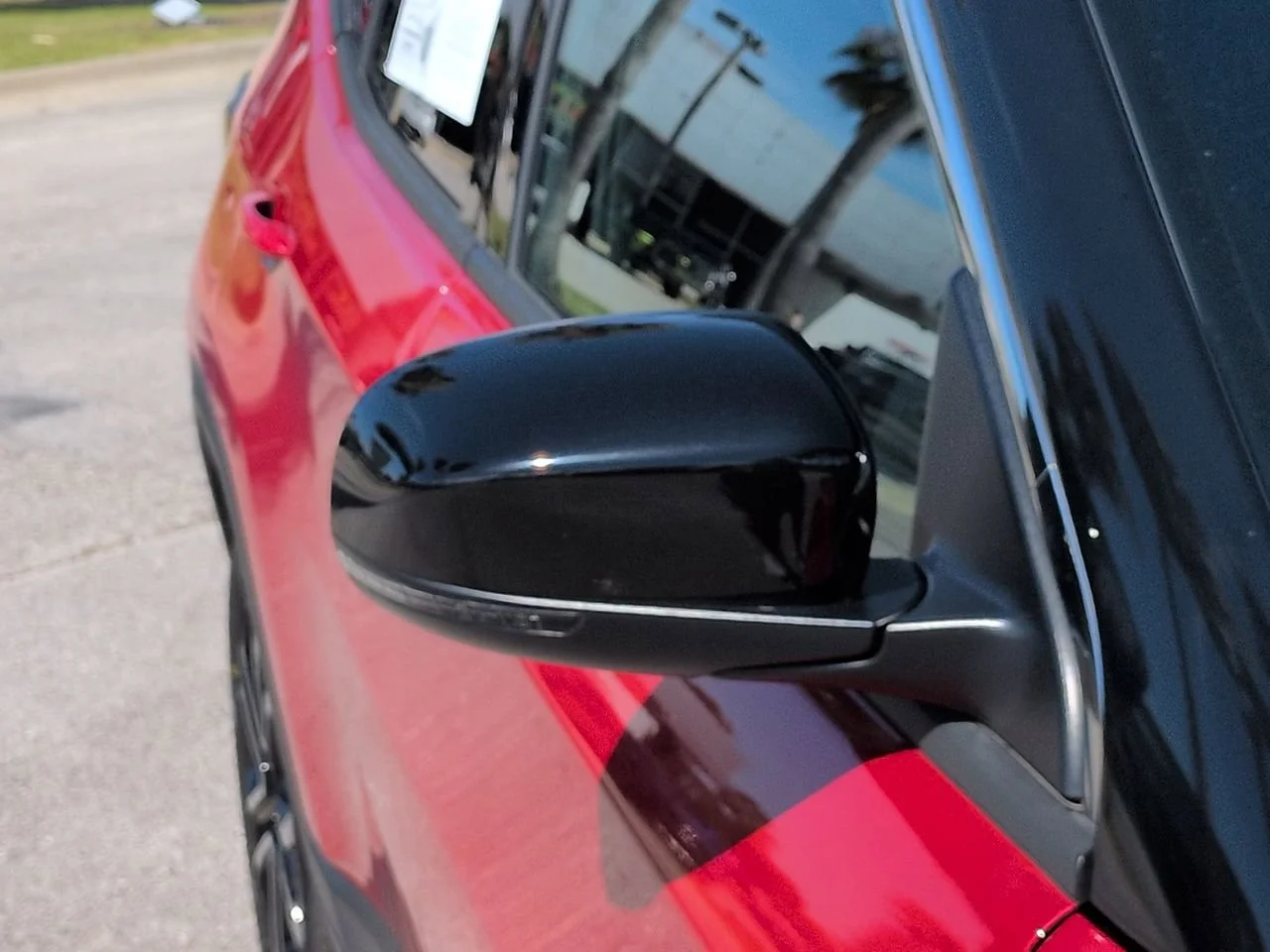 Used 2023 Redline Pearlcoat Jeep Limited image 11