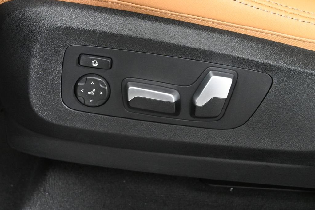 New 2026 Gray Metallic BMW xDrive50e image 26