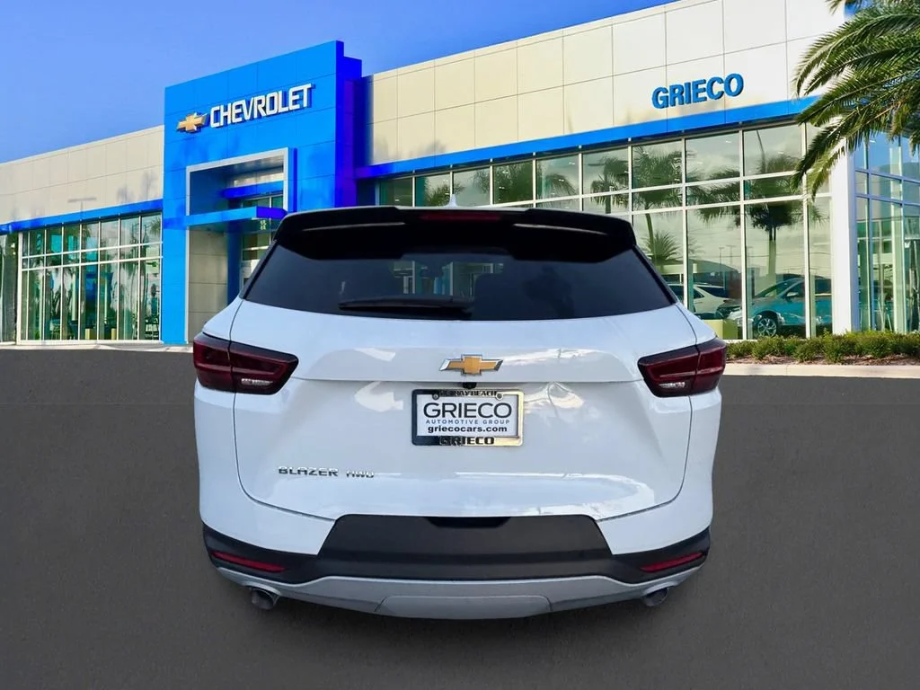 New 2026 Summit White Chevrolet 2LT image 6