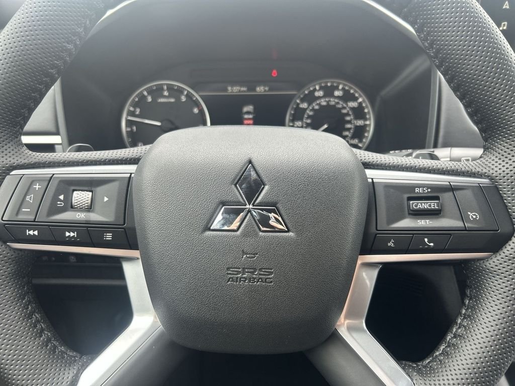 New 2026 GRAPH GRY Mitsubishi LE image 22