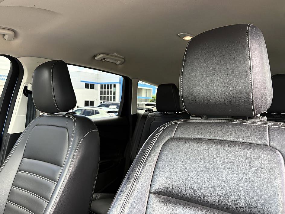 Used 2019 Lightning Blue Metallic Ford SEL image 15