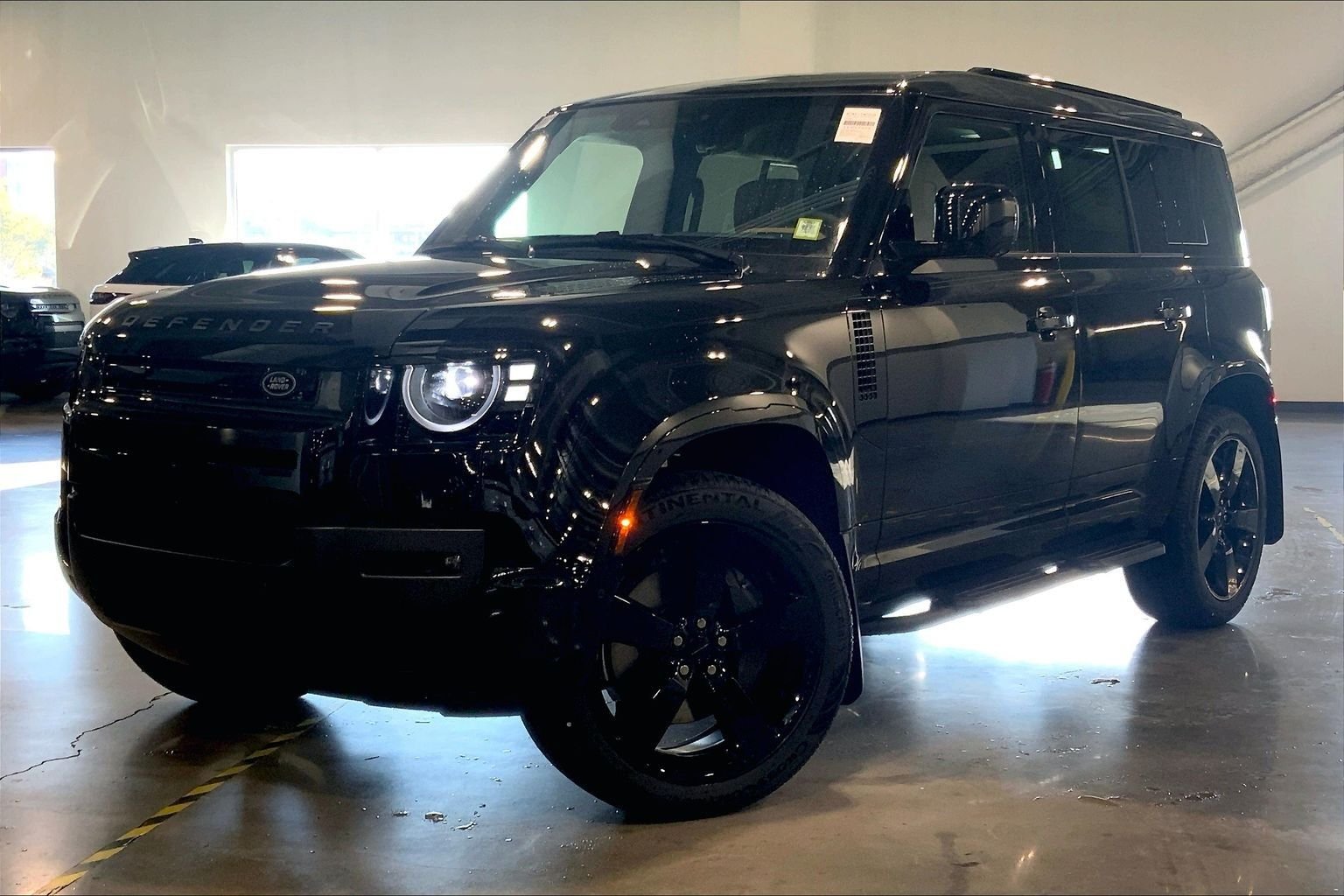 New 2026 Fuji White Land Rover S image 1