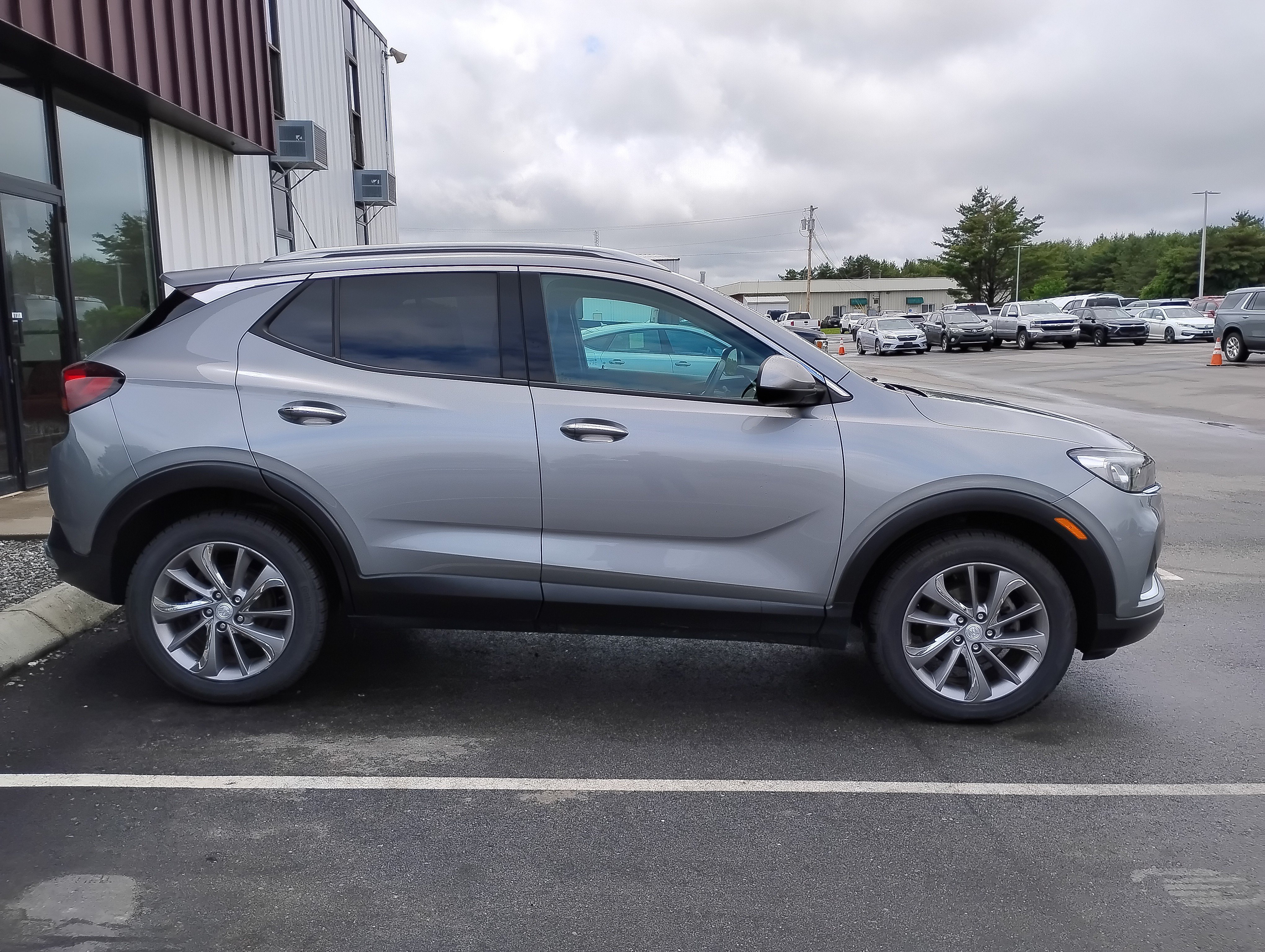 Used 2023 Moonstone Gray Metallic Buick Essence image 4