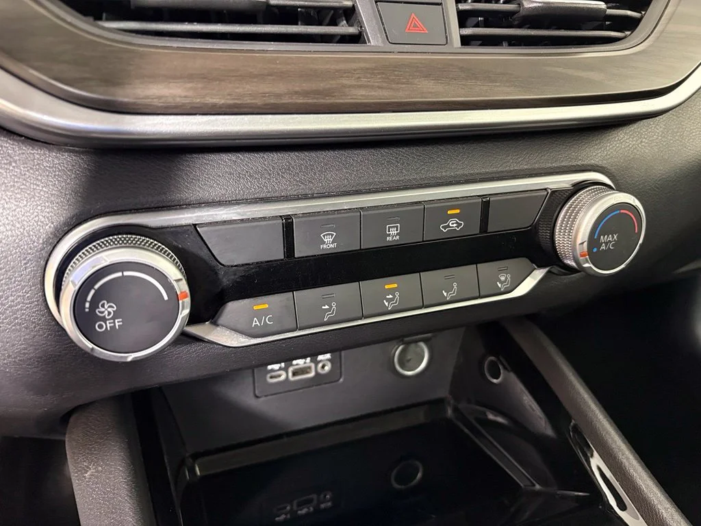 Used 2024 Red Nissan 2.5 SV image 25