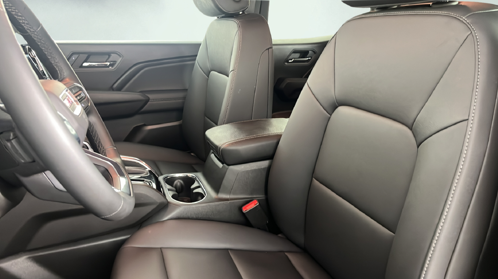 Used 2024 Black GMC Elevation image 35