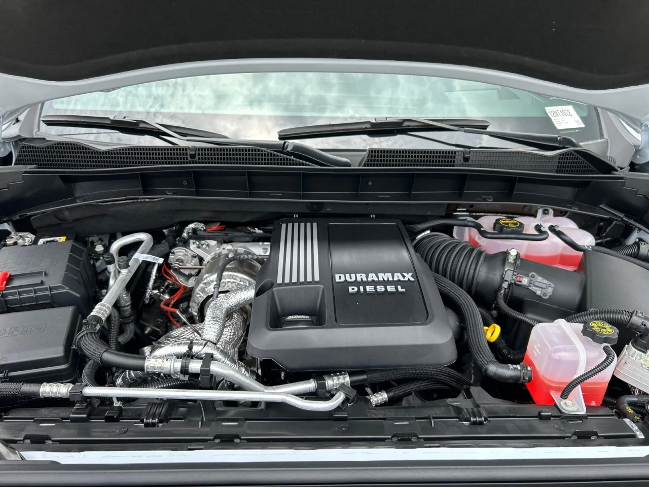 New 2026 Glacier White Tricoat GMC Denali Ultimate image 9