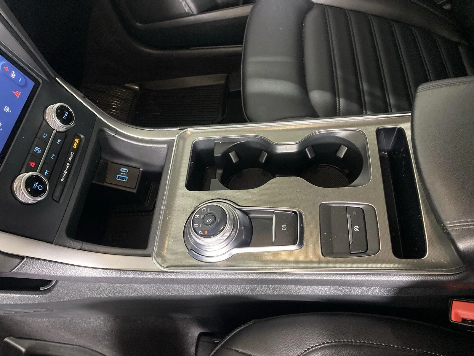 Used 2022 Stone Blue Ford SEL image 27
