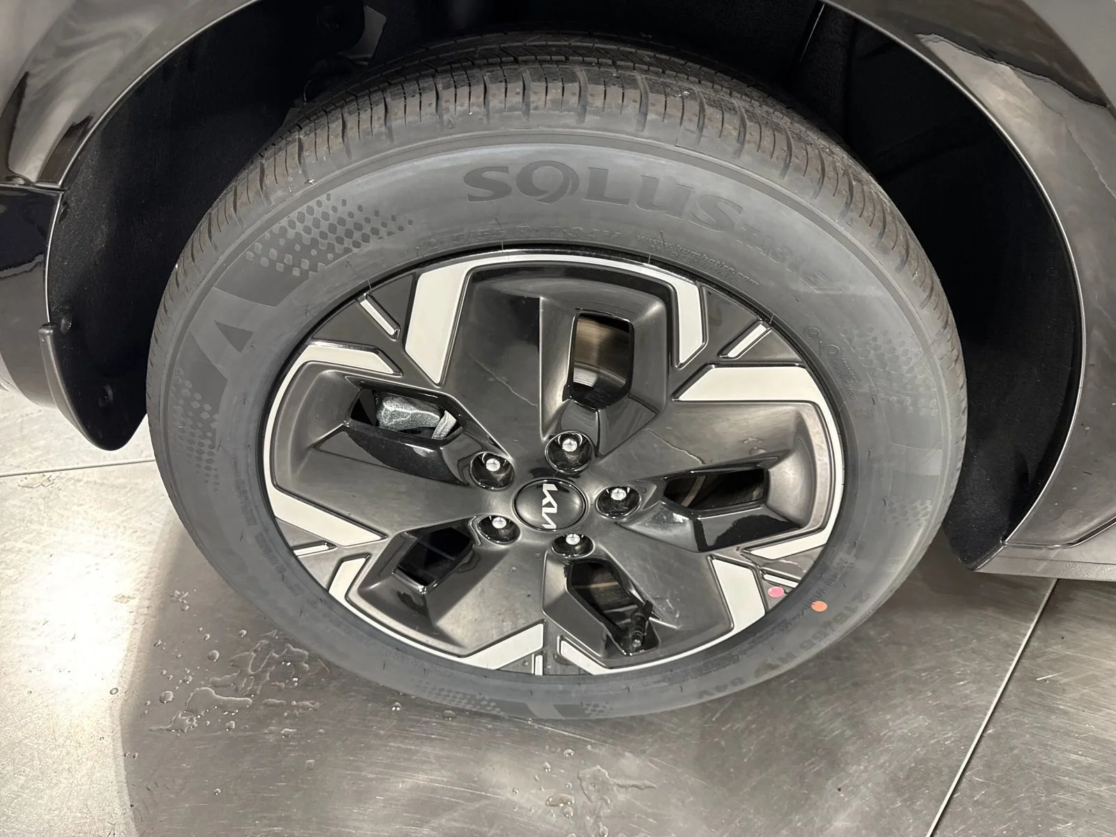 New 2026 Aurora Black Pearl Kia Wave image 8