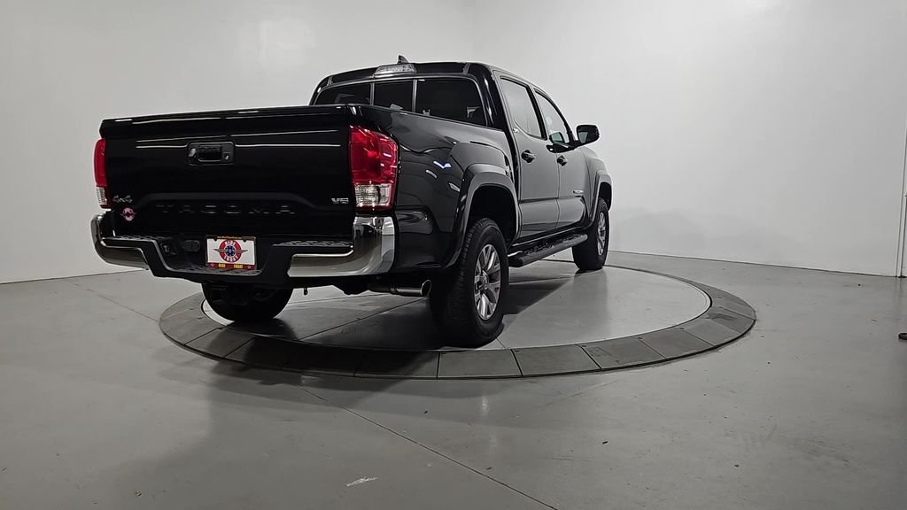 Used 2017 Black Toyota SR5 image 5