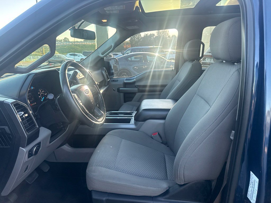 Used 2017 Blue Jeans Metallic Ford XLT image 14