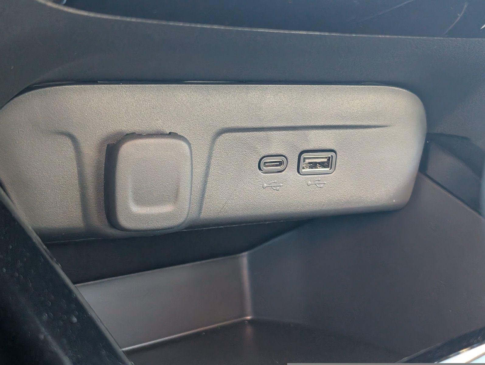 2026 Chevrolet Trax LT - Photo 19