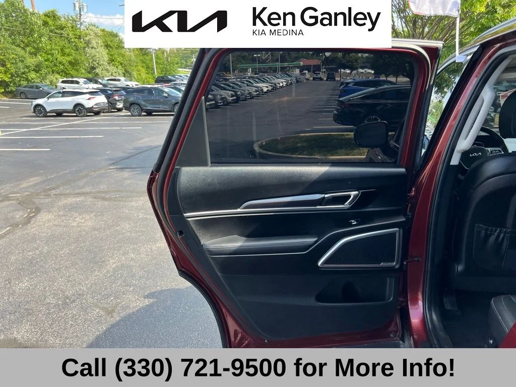 Used 2024 Red Kia S image 47