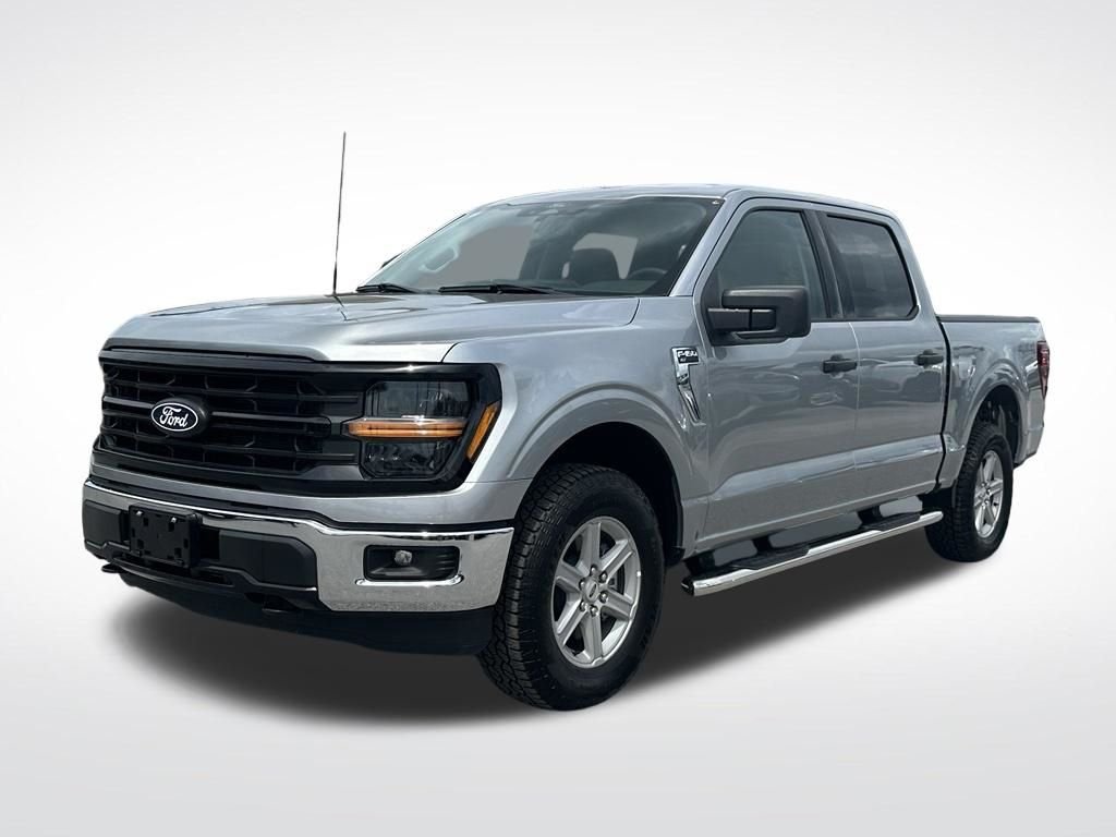 Used 2025 Silver Ford XLT image 2