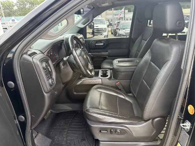 Used 2020 Black Chevrolet LTZ image 20
