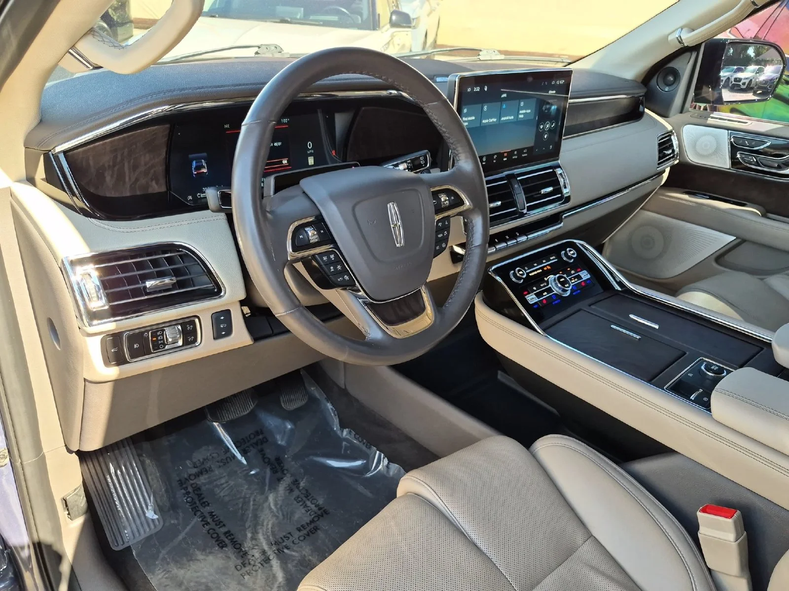 Used 2023 Blue Lincoln Reserve image 12