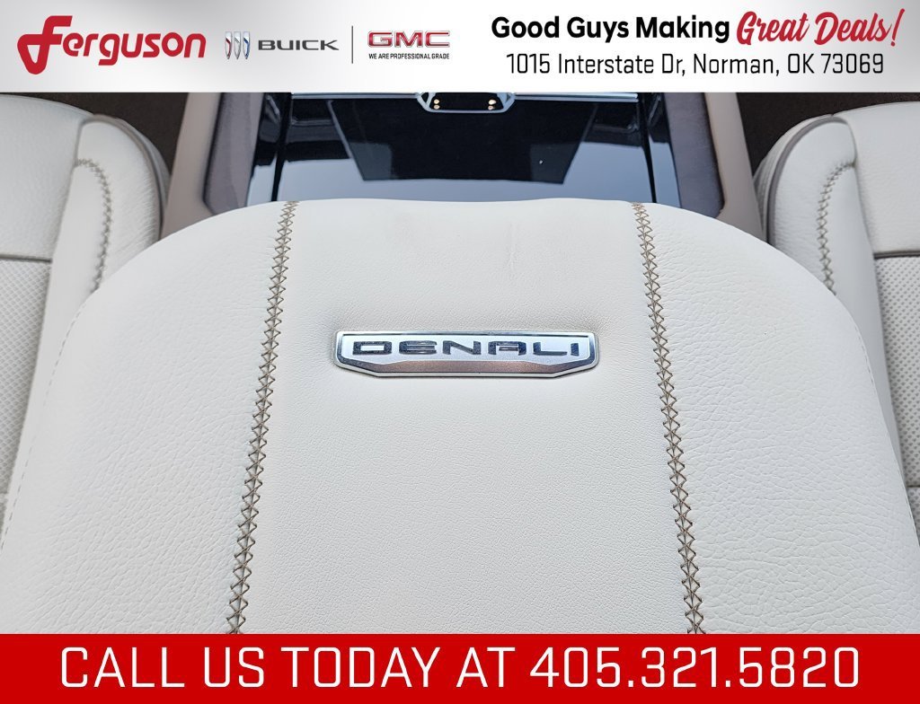 2027 GMC Yukon Denali - Photo 41