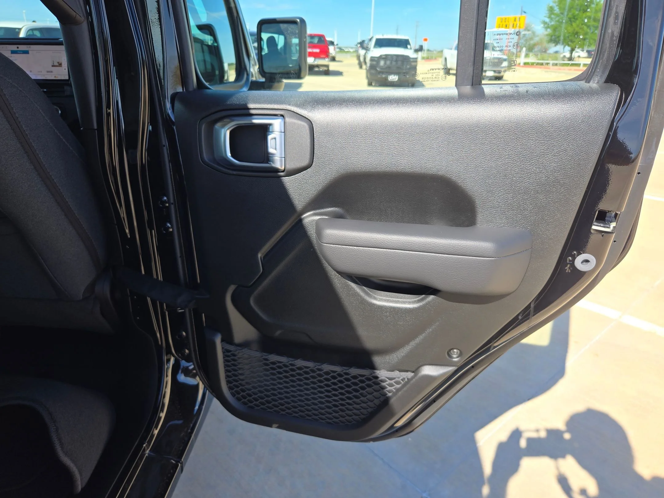 New 2026 Black Clear-Coat Exterior Paint Jeep Sport image 24