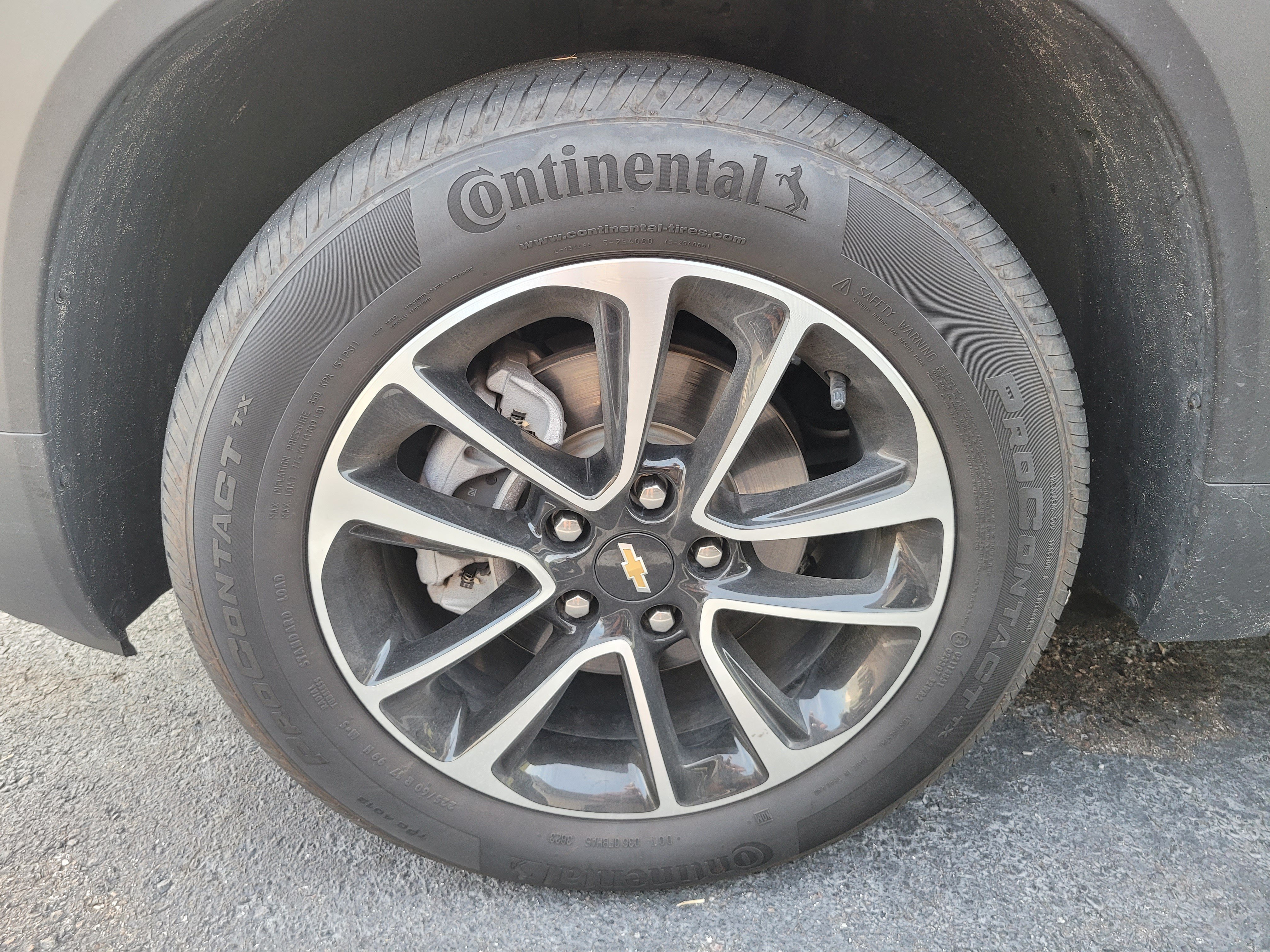 Used 2024 Sterling Gray Metallic Chevrolet LT image 9