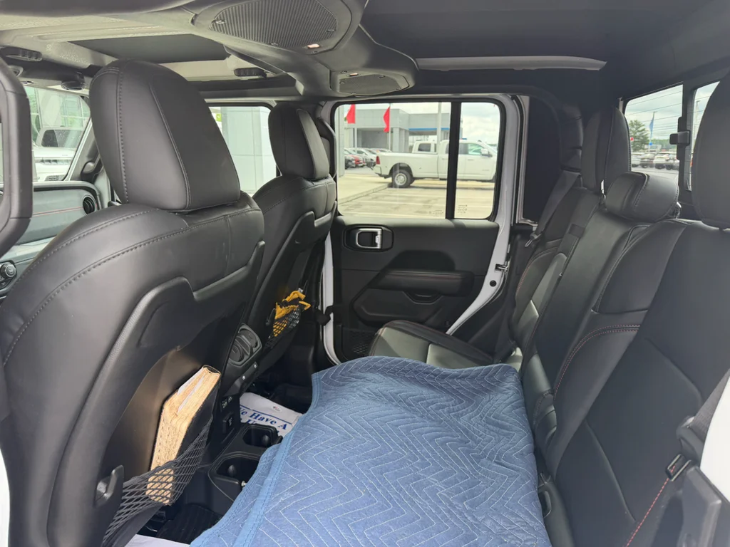 Used 2024 White Jeep Rubicon X image 11