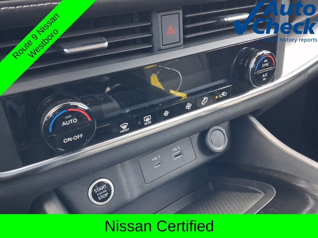 Used 2023 Gray Nissan SV image 18