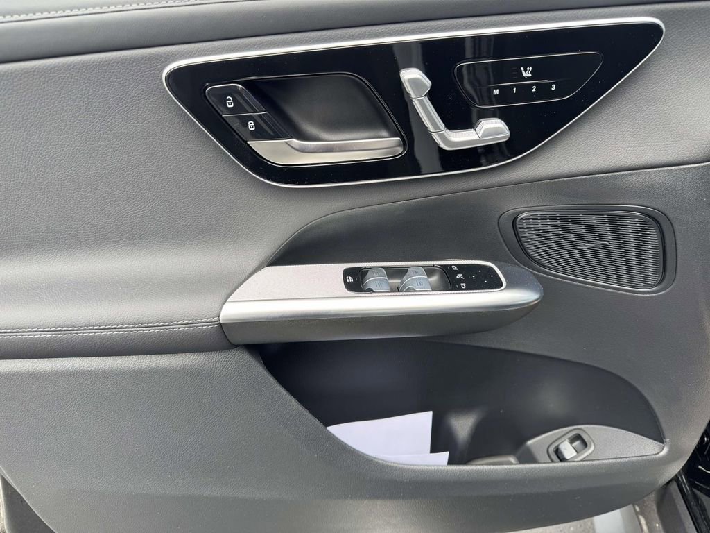 New 2026 Black Mercedes-Benz GLC 300 image 16