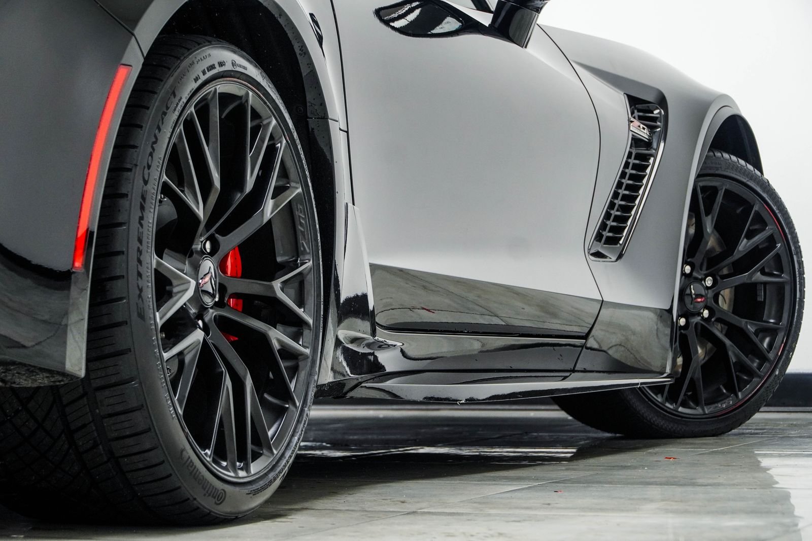 Used 2017 Black Chevrolet Z06 image 21