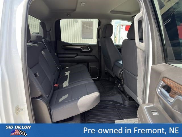 Used 2022 Summit White GMC Elevation image 15