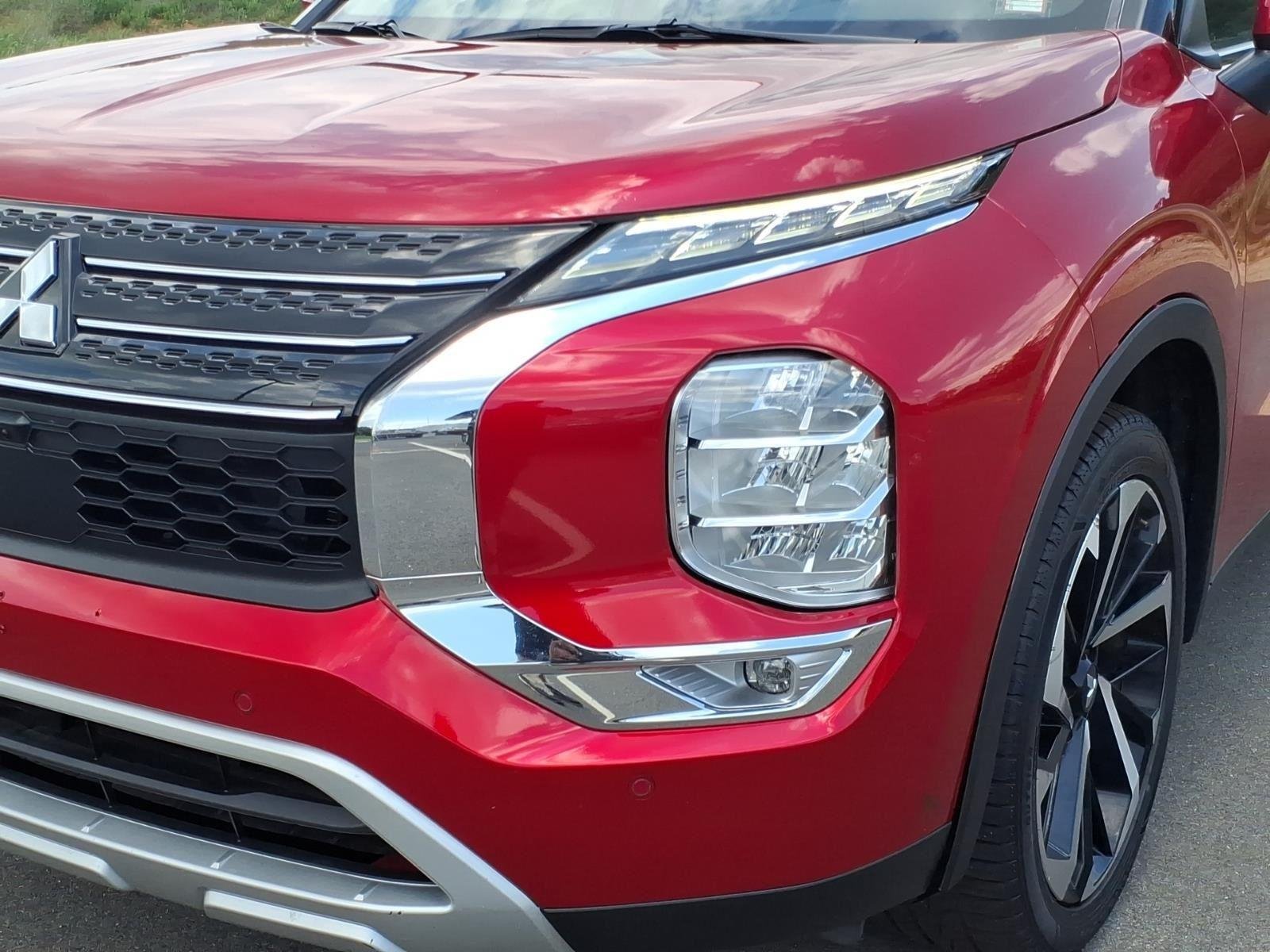 Used 2024 Red Diamond Mitsubishi SE image 14