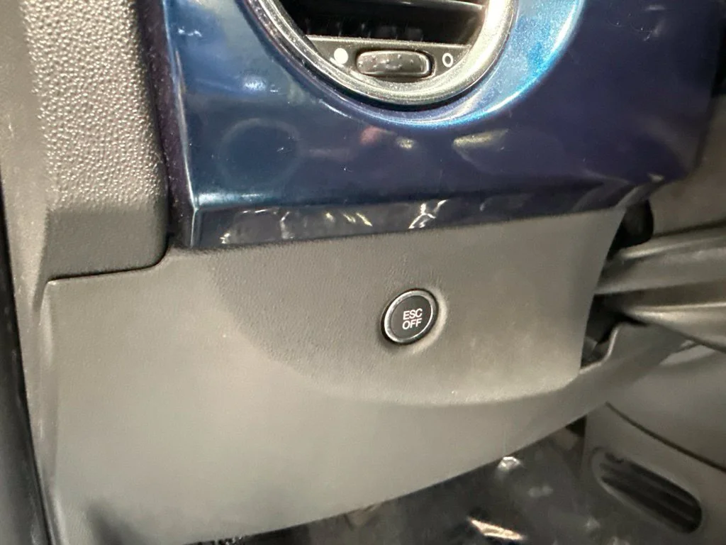 Used 2014 Blue FIAT Sport image 17