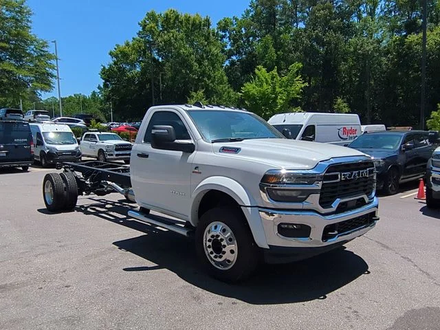 New 2026 Bright White Clear-Coat Exterior Paint RAM Tradesman image 7