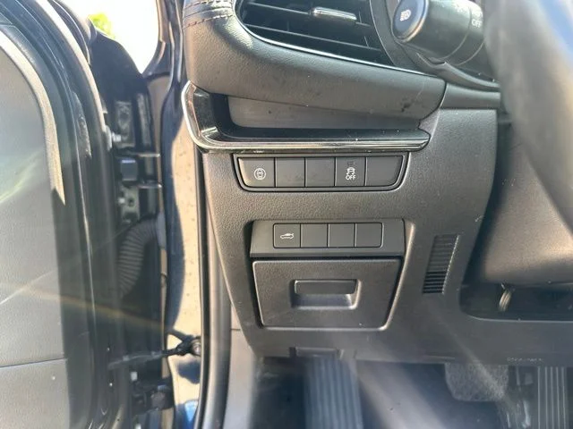 Used 2019 Crystal Blue Mazda Select image 19