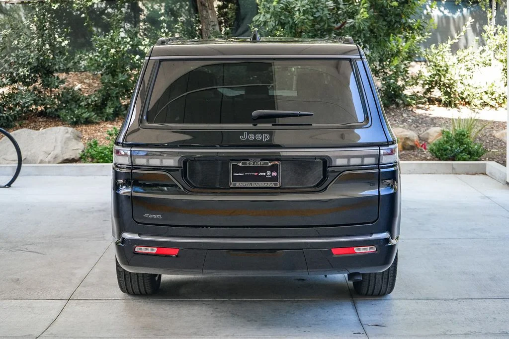 New 2026 High Gloss Black Jeep Limited Reserve image 5