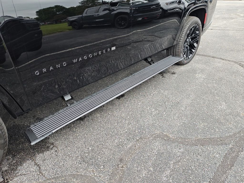 New 2026 High Gloss Black Exterior Paint Jeep Limited Reserve image 15