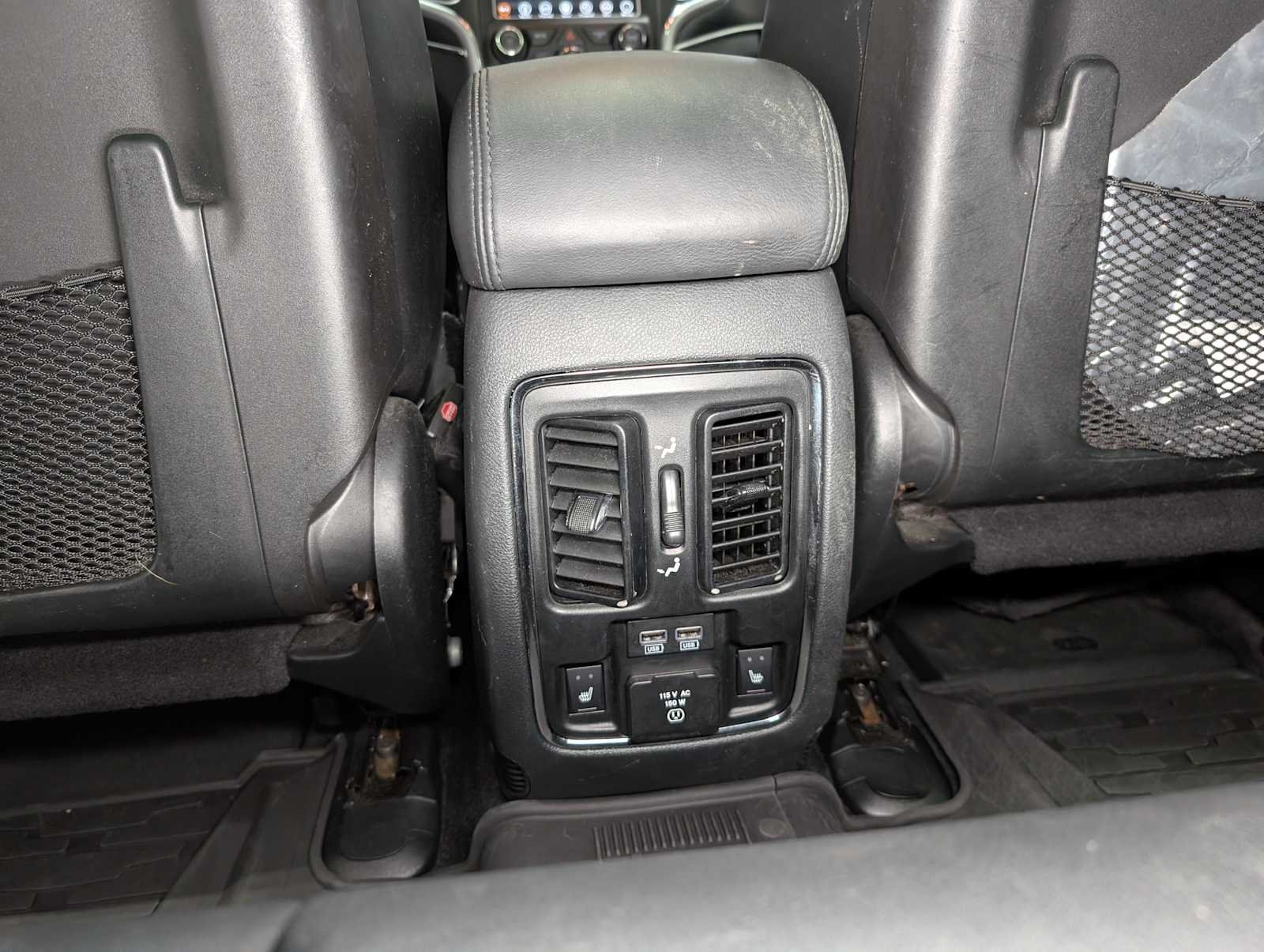 Used 2018 Ivory Tri-Coat Pearl Jeep Summit image 21